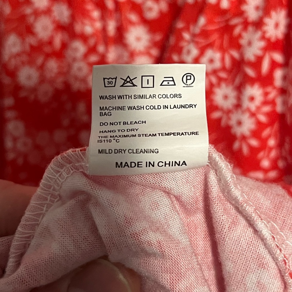 Red Floral Print V-Neck Midi Dress - Picture 10 of 10